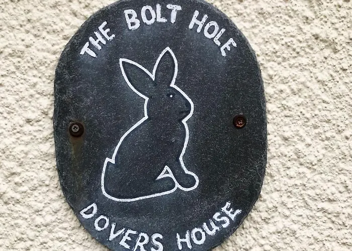 The Bolt Hole - Looe.